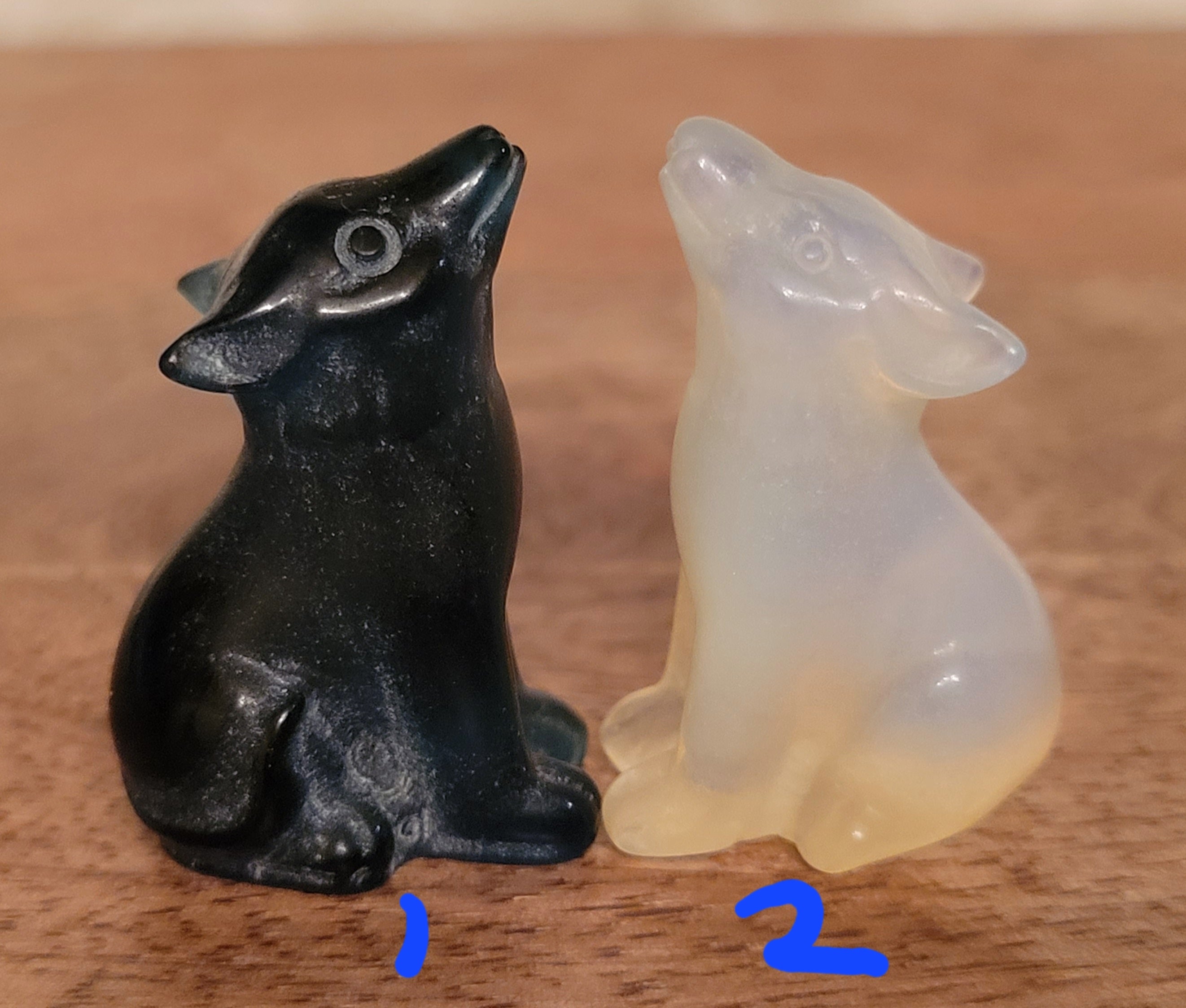 Miniature Howling Wolf, Mini Wolves, Crystal Carvings, Adorable! Different Materials