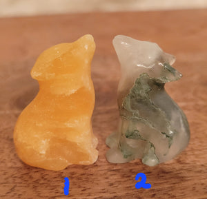 Miniature Howling Wolf, Mini Wolves, Crystal Carvings, Adorable! Different Materials