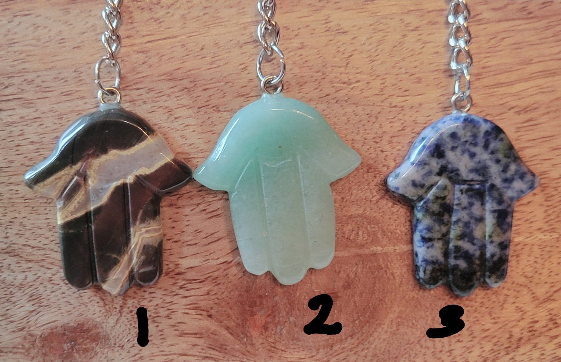 Keychains, Stone Keychains, Crystal Keychains, Crystal Carvings, Skulls, Elephants, Hamsa, Hearts, Etc.