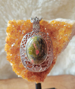 Crystal Necklaces, Stone Necklaces, Pendants, Different Materials & Styles, Gorgeous!