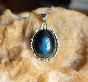 Crystal Necklaces, Stone Necklaces, Pendants, Different Materials & Styles, Gorgeous!