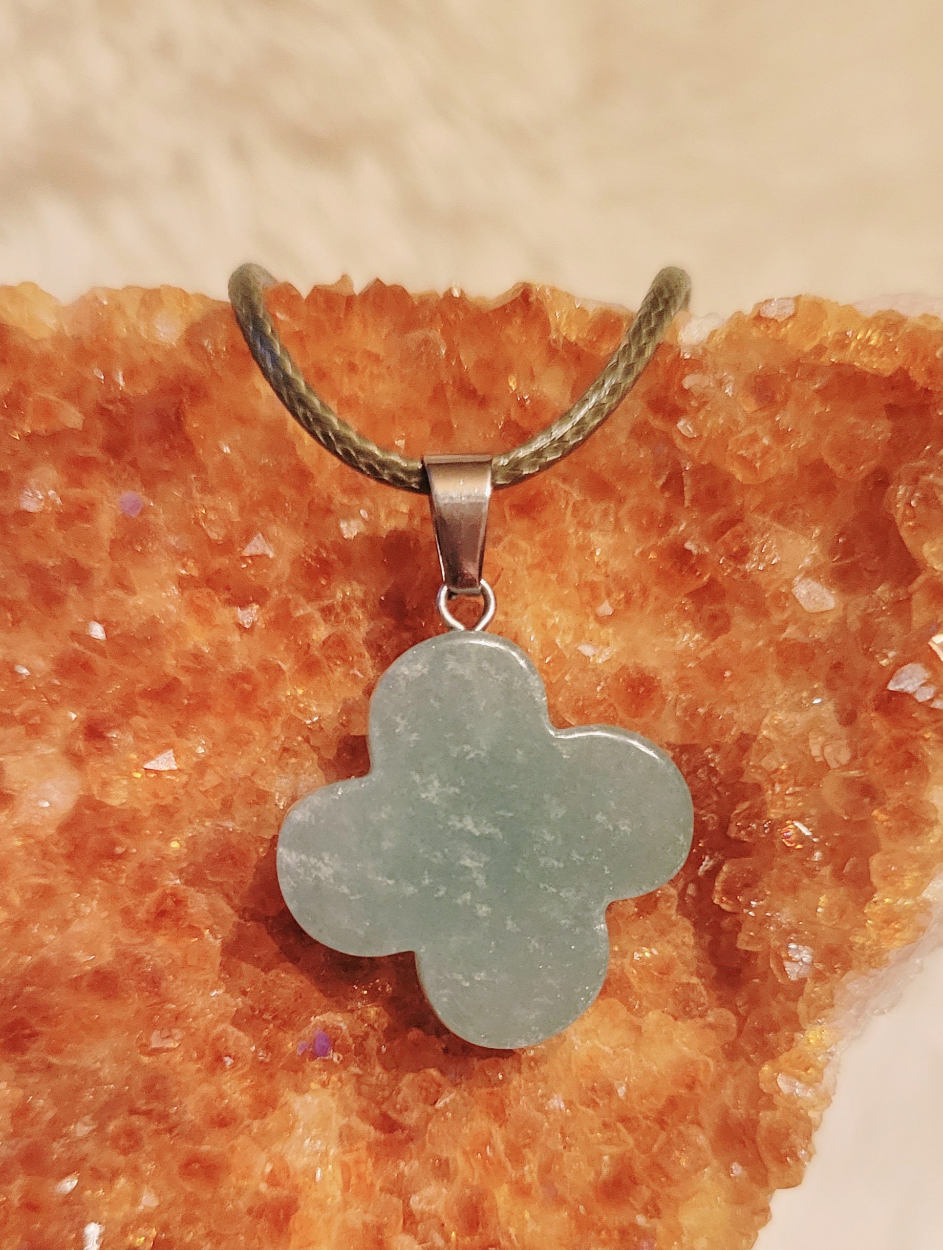 Crystal Stone Necklaces, Mushrooms, Stars, Pendulums, Flower, Hearts, Cross, Pendants, Cute!