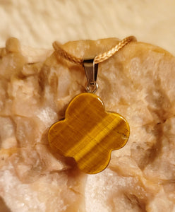 Crystal Stone Necklaces, Mushrooms, Stars, Pendulums, Flower, Hearts, Cross, Pendants, Cute!