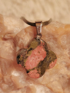 Crystal Stone Necklaces, Mushrooms, Stars, Pendulums, Flower, Hearts, Cross, Pendants, Cute!