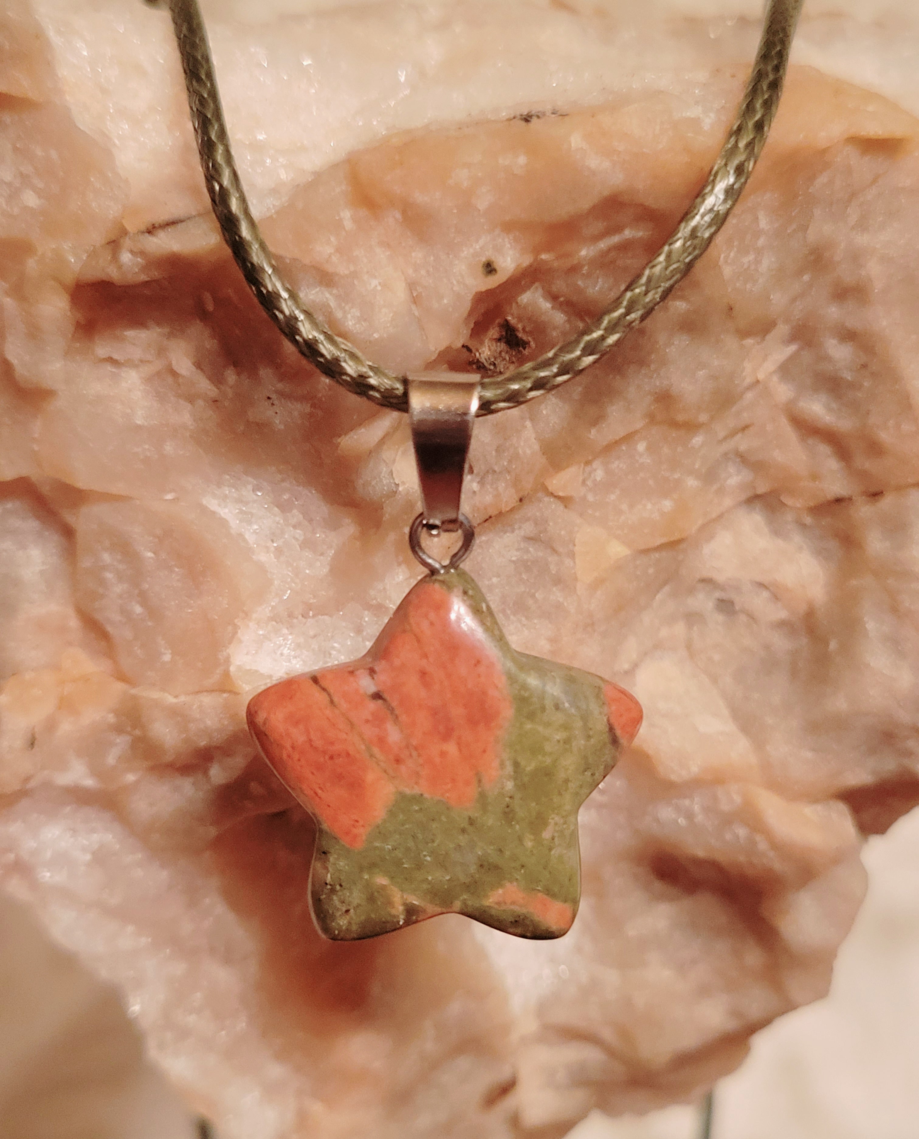 Crystal Stone Necklaces, Mushrooms, Stars, Pendulums, Flower, Hearts, Cross, Pendants, Cute!