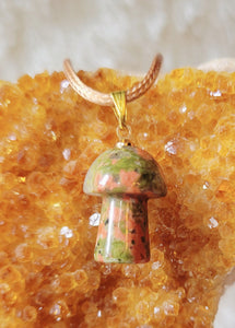 Crystal Stone Necklaces, Mushrooms, Stars, Pendulums, Flower, Hearts, Cross, Pendants, Cute!